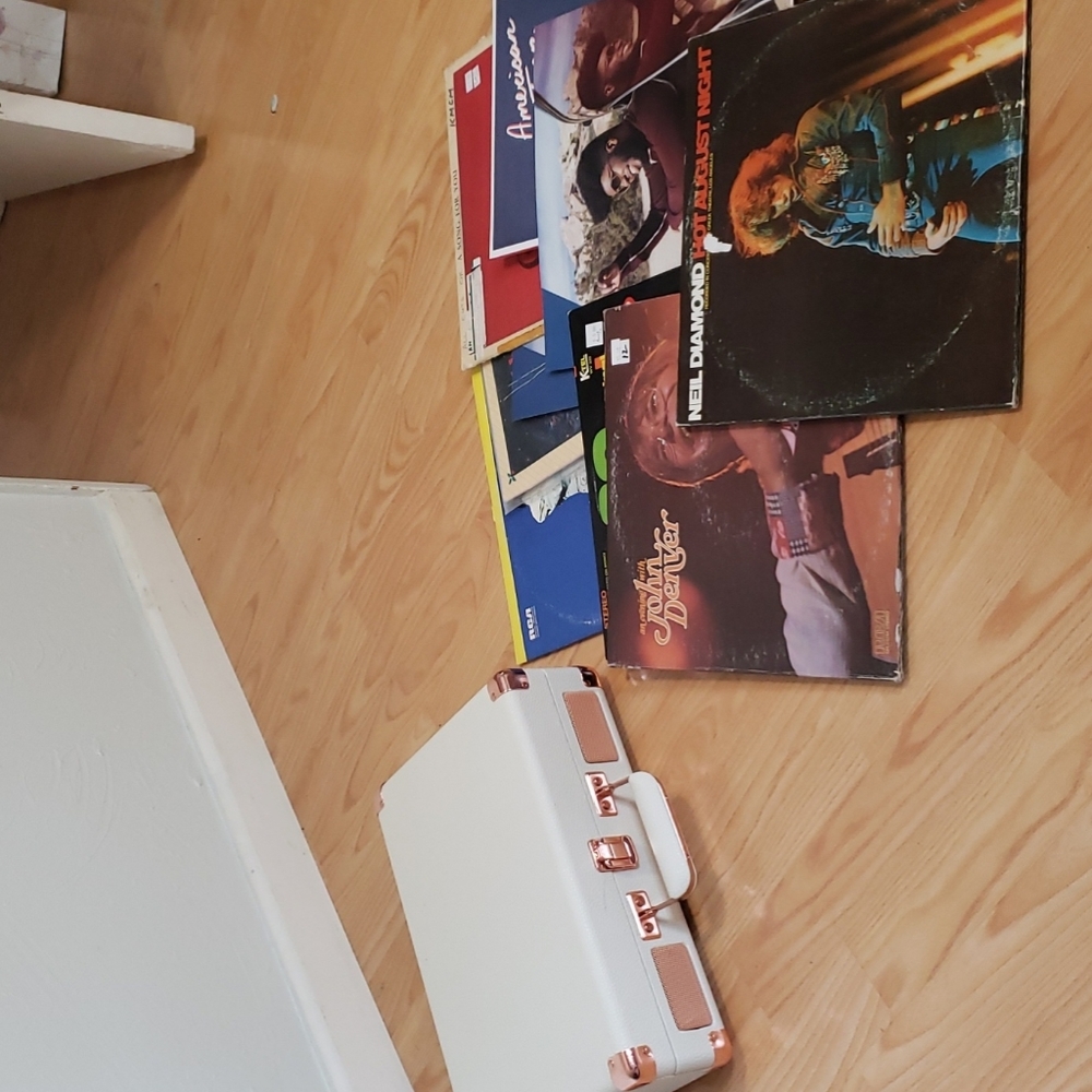 record player - Picture 2 of 2